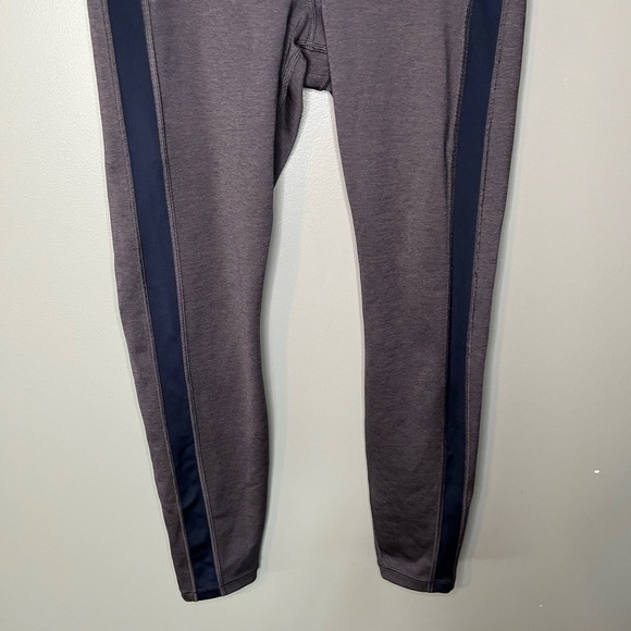 Athleta Ultimate Stash Pocket 7/8 Tight Legging - Picture 7 of 13